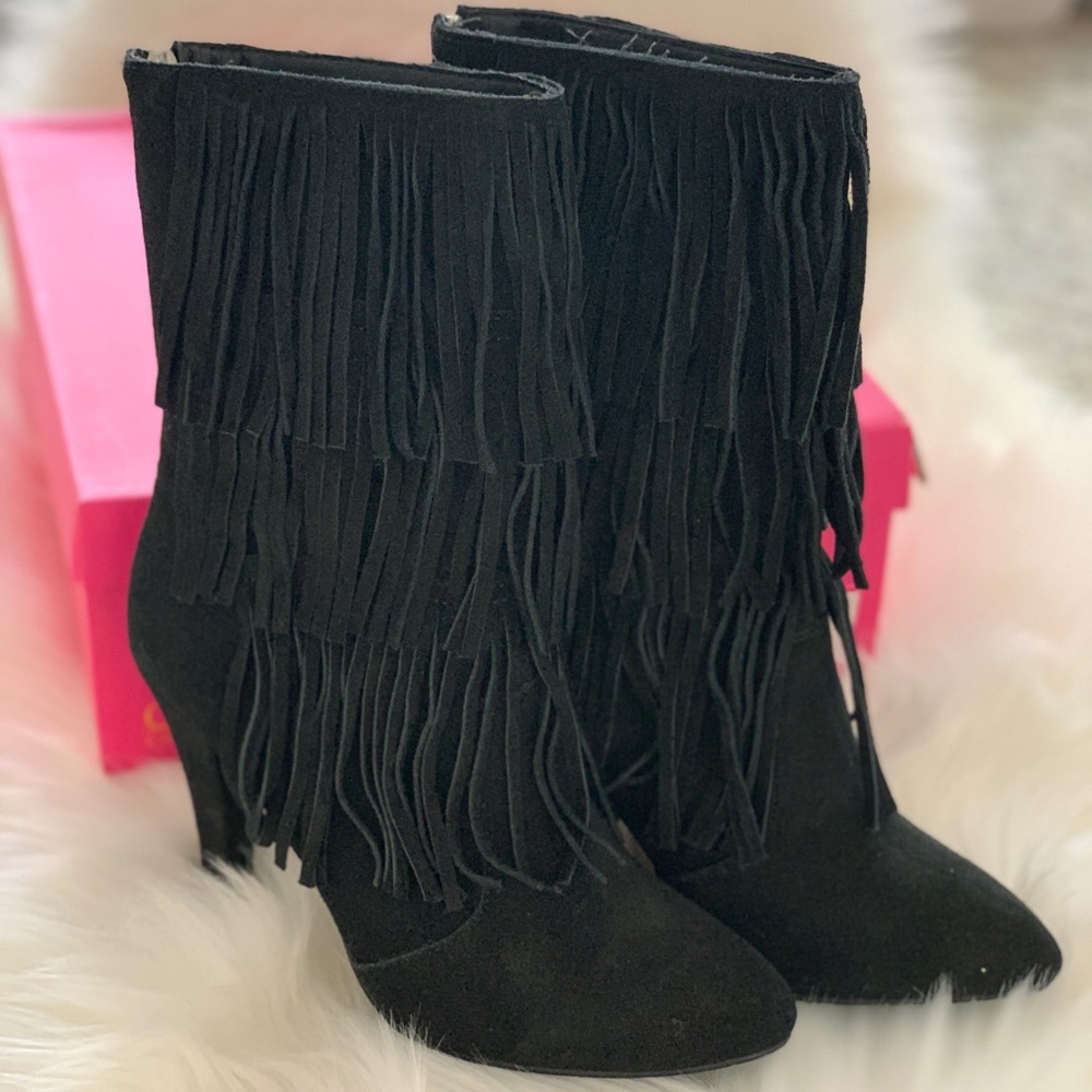 Catherine Malandrino Trinnitie Fringe Bootie
